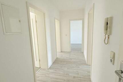 Wohnung Chemnitz Gablenz - 3 Zimmer, 71 m&sup2;, 394&euro; | Angebot:25605130