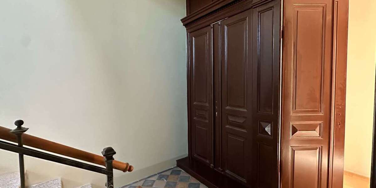 Zwei Mehrfamilienhäuser - KfW 70 - Hochwertig sanierter Altbau - 2023-2024 zimmer