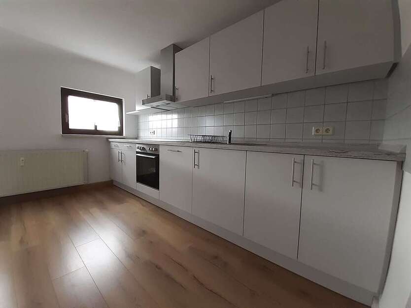 Wohnung zum Mieten in Sachsen - Lunzenau 250 € 43.3 m²