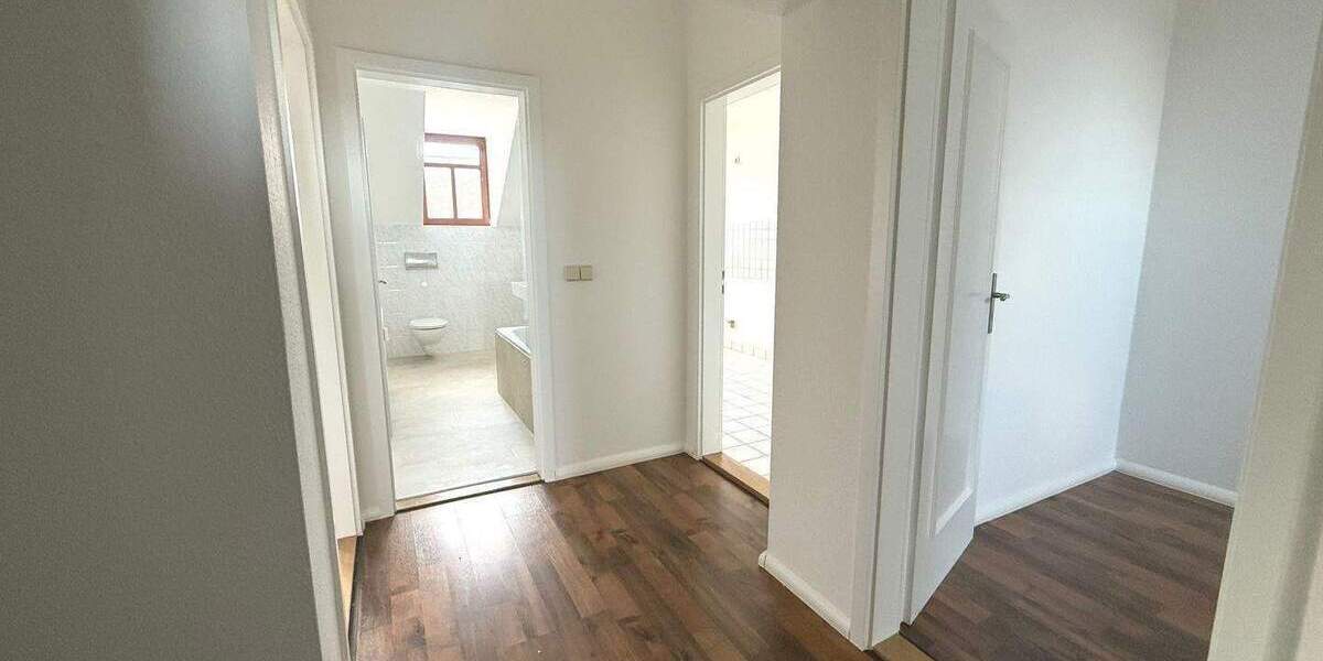Zimmer Chemnitz Gablenz - 3 Zimmer, 64 m&sup2;, 355&euro; | Angebot:26187951