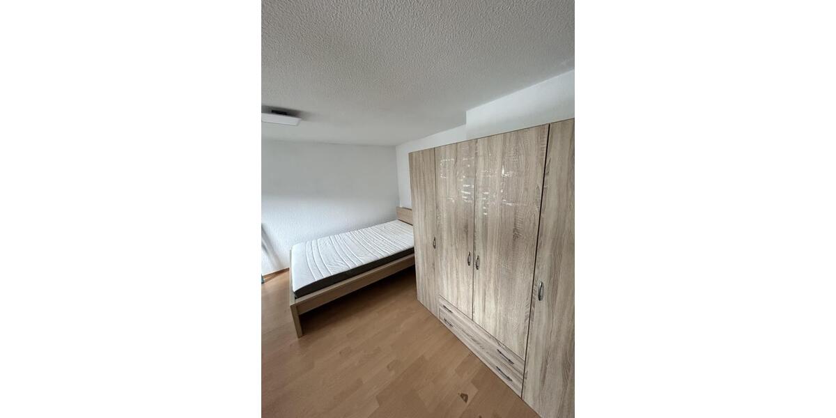 Etagenwohnung Mittweida - 1 Zimmer, 31 m&sup2;, 245&euro; | Angebot:26635772