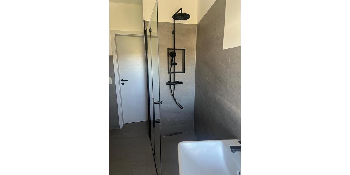 Etagenwohnung Glauchau - 2 Zimmer, 51 m&sup2;, 400&euro; | Angebot:26512370