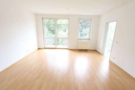 Wohnung Chemnitz Sonnenberg - 3 Zimmer, 81 m&sup2;, 475&euro; | Angebot:25457985