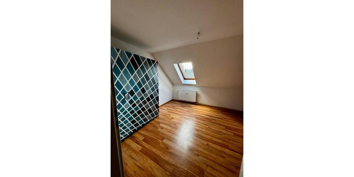 Einfamilienhaus Lichtenstein (Sachsen) - 15 Zimmer, 399 m&sup2;, 3.000&euro; | Angebot:26066049