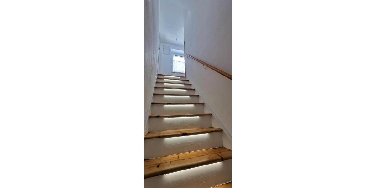 Doppelhaushälfte Amtsberg - 8 Zimmer, 140 m&sup2;, 350.000&euro; | Angebot:24627072