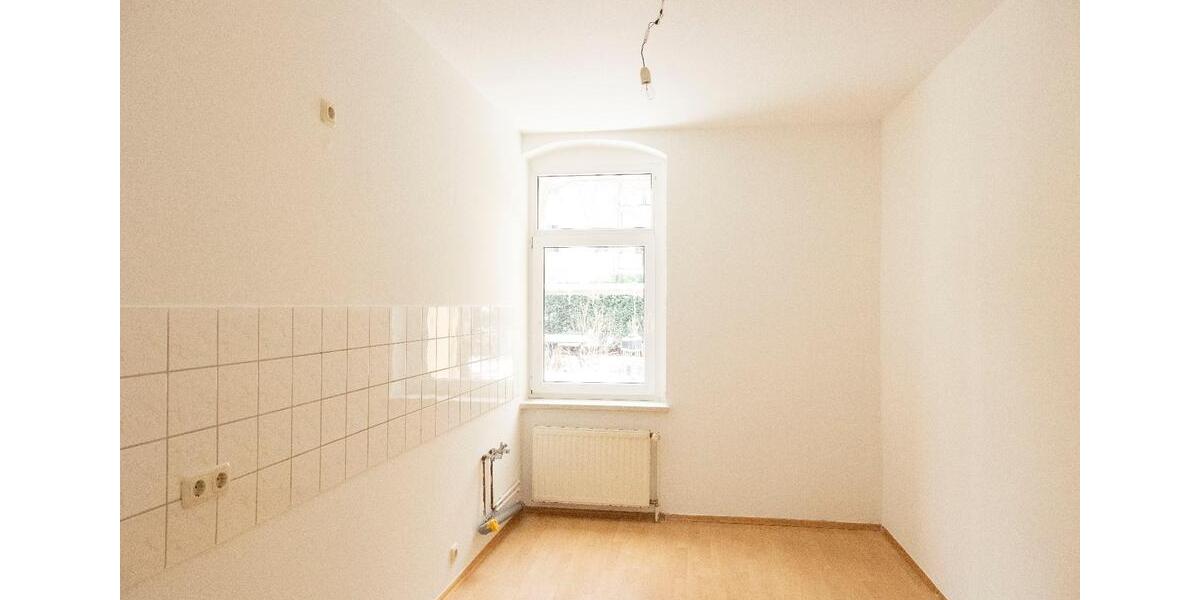 Hochparterre Chemnitz Ebersdorf - 3 Zimmer, 81 m&sup2;, 425&euro; | Angebot:26299932