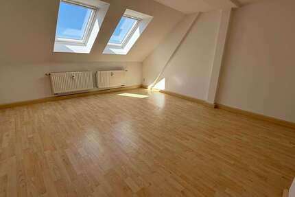Wohnung zum Mieten in Chemnitz 285 € 56.96 m²
