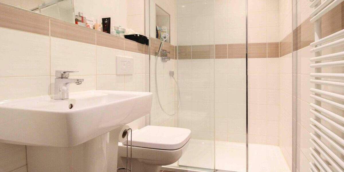 *Modernisiert* Ab Frühjahr 2026 bezugsfreie 5-Zi.-Wohnung mit 2 Bädern und 2 Balkonen 5 zimmer