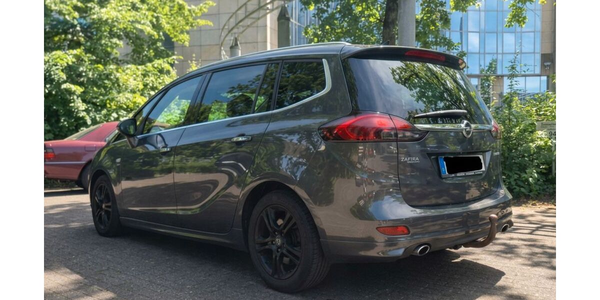 Opel Zafira Tourer 187.000 km 5.500 &euro; Chemnitz 09117