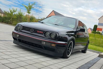 VW Golf 29.000 km 7.999 &euro; Rochlitz 09306