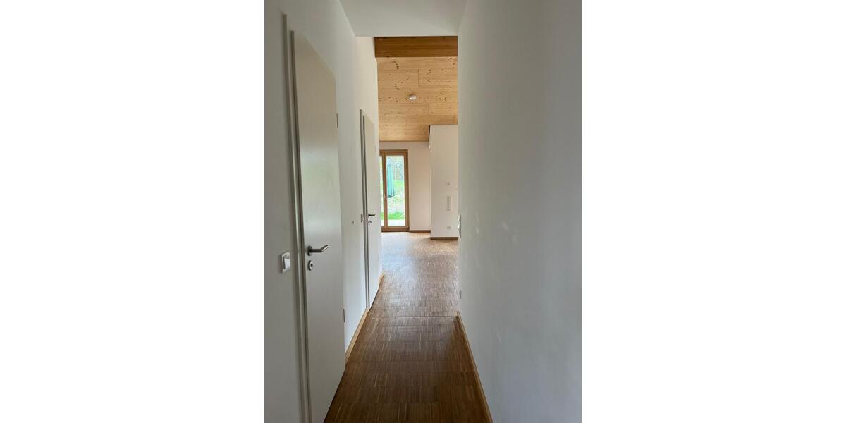 Bungalow Chemnitz Klaffenbach - 5 Zimmer, 150 m&sup2;, 2.050&euro; | Angebot:26677690