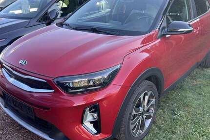Kia Stonic 49.005 km 16.899 € Oberlungwitz 09353