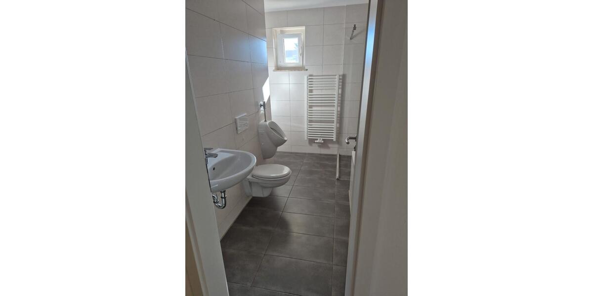 Erdgeschoßwohnung Chemnitz Ebersdorf - 2 Zimmer, 77 m&sup2;, 480&euro; | Angebot:26335114
