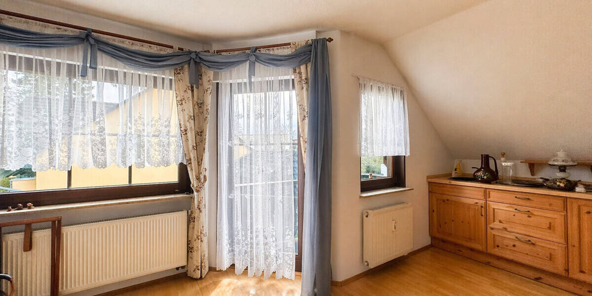 Einfamilienhaus Chemnitz / Adelsberg Adelsberg - 9 Zimmer, 148 m&sup2;, 519.000&euro; | Angebot:26344895