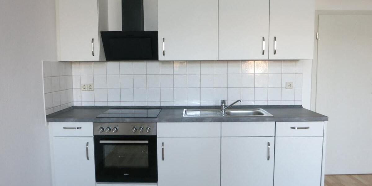 VOLL IM TREND - Wohnung mit Einbauküche, Balkon und Smart TV (55