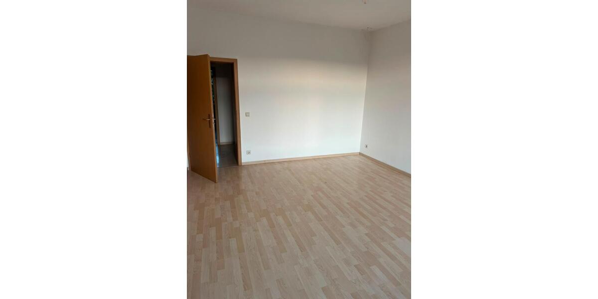 Etagenwohnung Chemnitz Hilbersdorf - 3 Zimmer, 65 m&sup2;, 52.000&euro; | Angebot:27228988