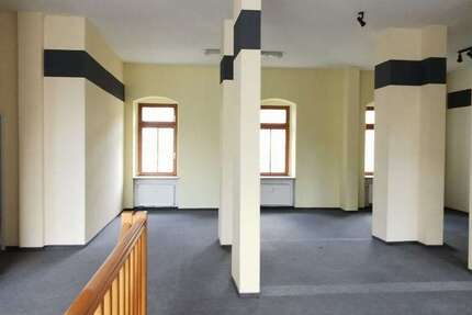 Einzelhandel in Chemnitz 560 € 112.1 m² zimmer