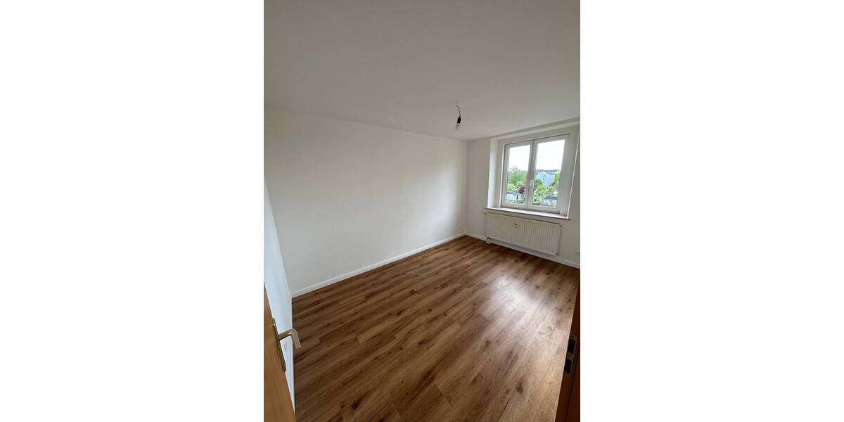 Etagenwohnung Chemnitz Sonnenberg - 3 Zimmer, 64 m&sup2;, 450&euro; | Angebot:26487720