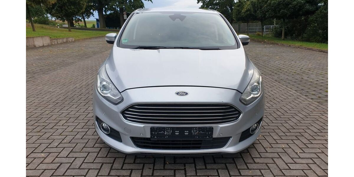 Ford S-Max 274.235 km 6.500 € Chemnitz 09112