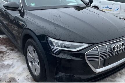 Audi e-tron 32.880 km 23.969 &euro; Chemnitz - Mittelbach 09224