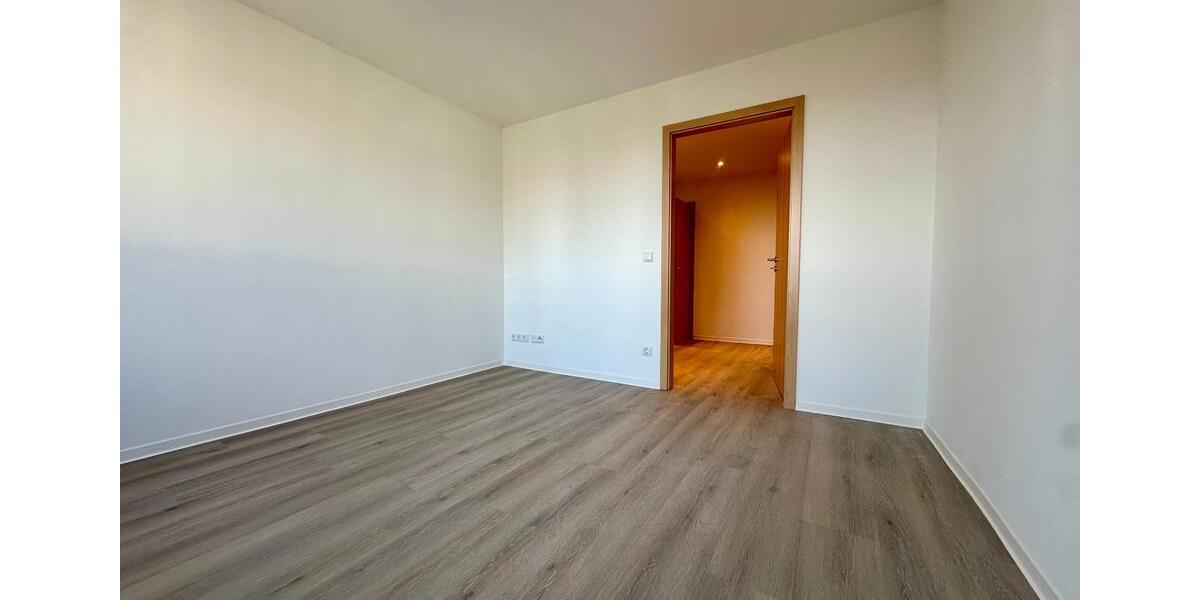 Etagenwohnung Chemnitz Helbersdorf - 4 Zimmer, 91 m&sup2;, 850&euro; | Angebot:25384416