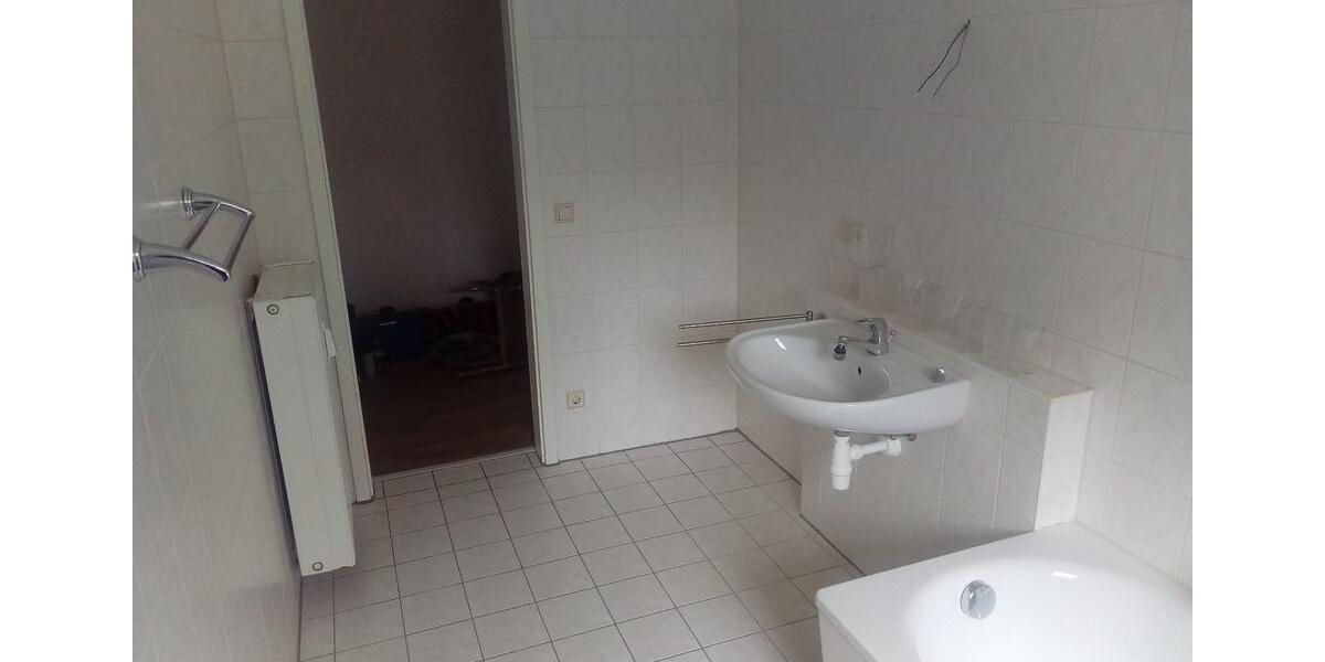 Erdgeschoßwohnung Stollberg (Erzgebirge) - 2 Zimmer, 60 m&sup2;, 100.000&euro; | Angebot:26253646