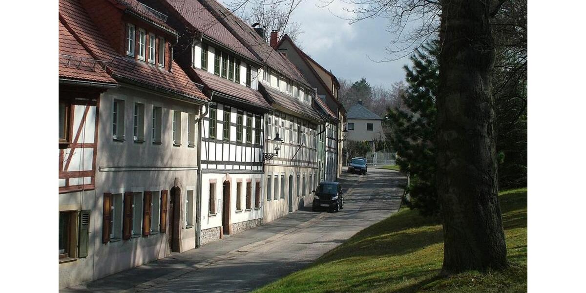 liebevoll gepflegtes kleines Reihenhaus mit historischem Charme 5 zimmer