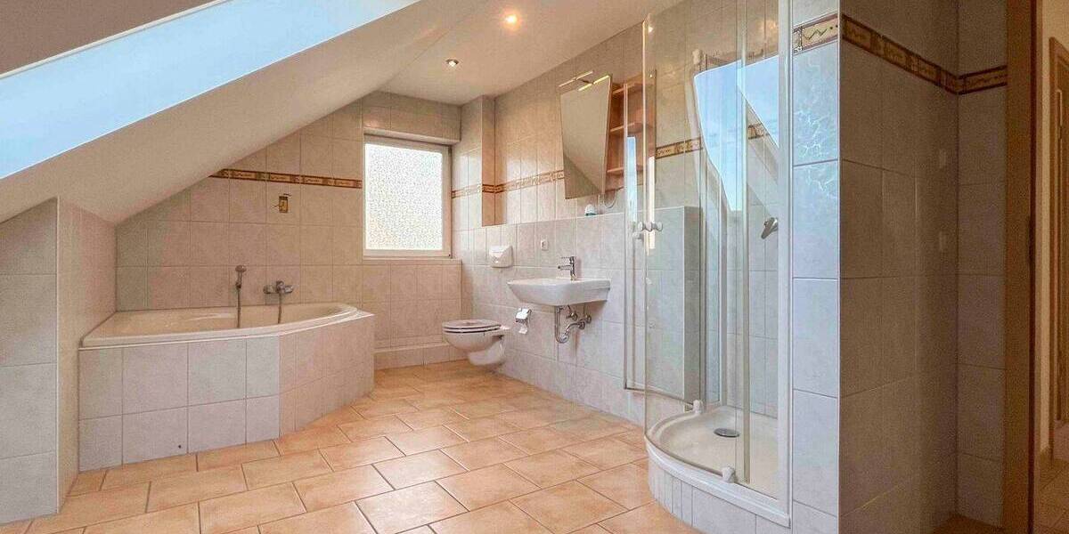 Einfamilienhaus Chemnitz Rabenstein - 7 Zimmer, 198 m&sup2;, 399.000&euro; | Angebot:26359428