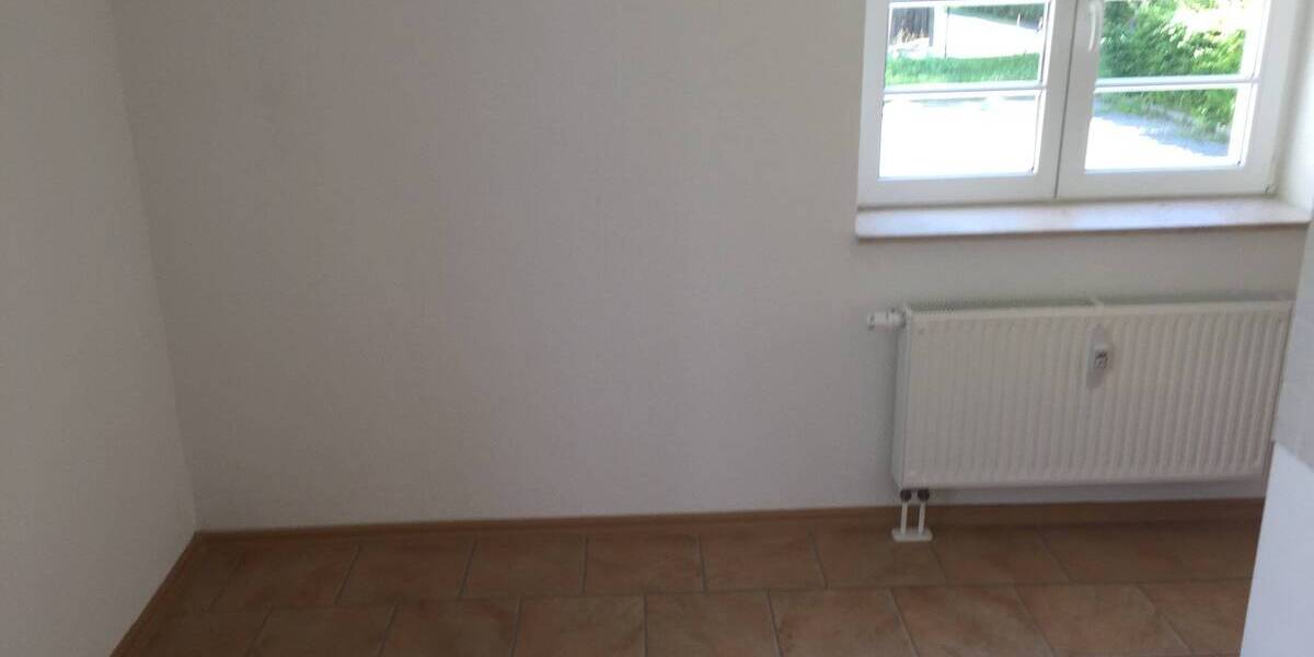 Etagenwohnung Chemnitz Lutherviertel - 1 Zimmer, 43 m&sup2;, 270&euro; | Angebot:26806949