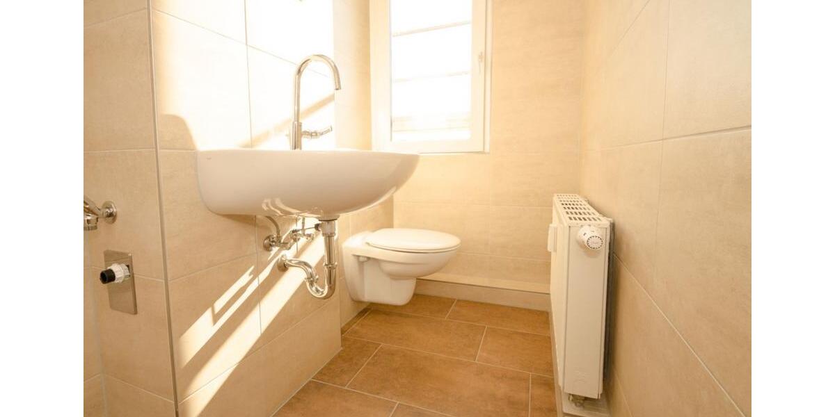 Etagenwohnung Chemnitz Adelsberg - 4 Zimmer, 120 m&sup2;, 804&euro; | Angebot:26096789