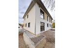 Neubau zur Miete: Stilvolle Doppelhaushälfte mit Garten 4 zimmer