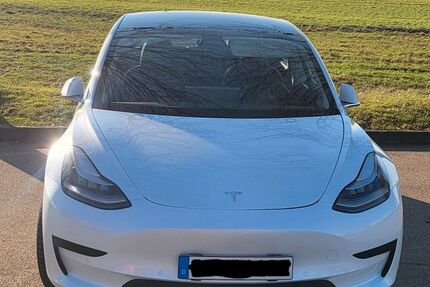 Tesla Model 3 84.159 km 20.300 &euro; Chemnitz 09212