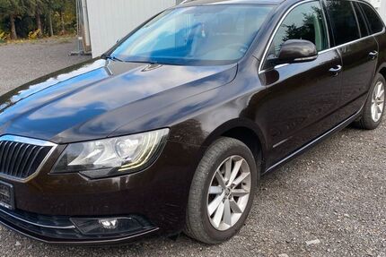 Skoda Superb 149.950 km 8.300 &euro; Krumhermersdorf 09434