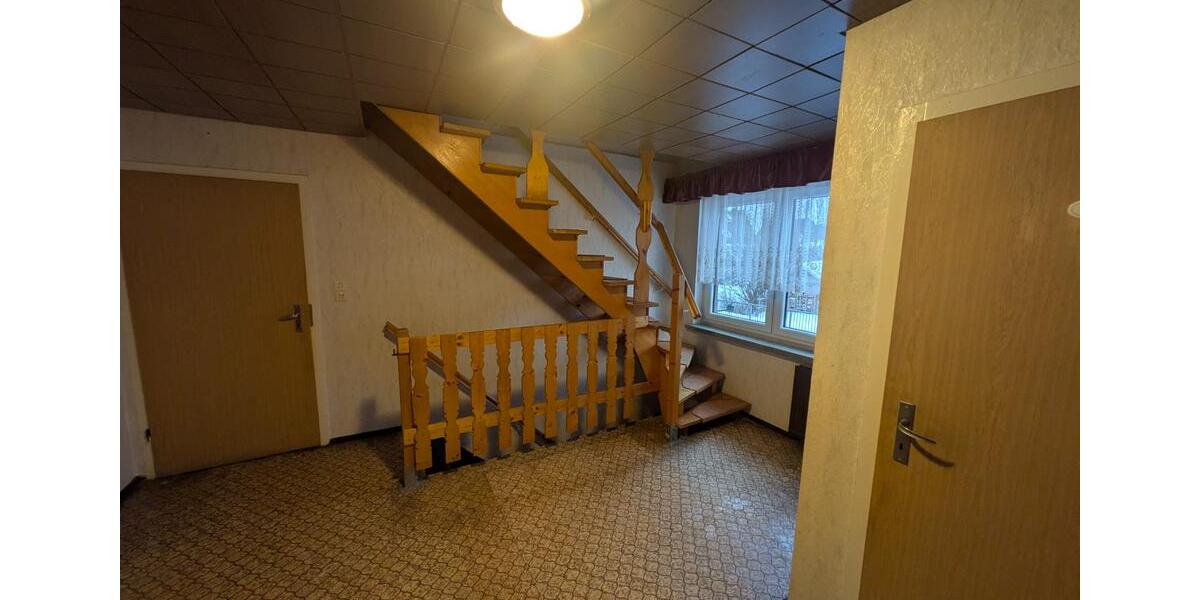 Doppelhaushälfte Hohenstein-Ernstthal Ernstthal - 3 Zimmer, 107 m&sup2;, 130.000&euro; | Angebot:25208181