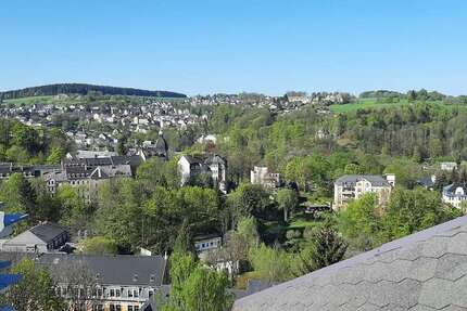 saniertes Mehrfamilienhaus in zentraler Lage - Faktor 11 zimmer