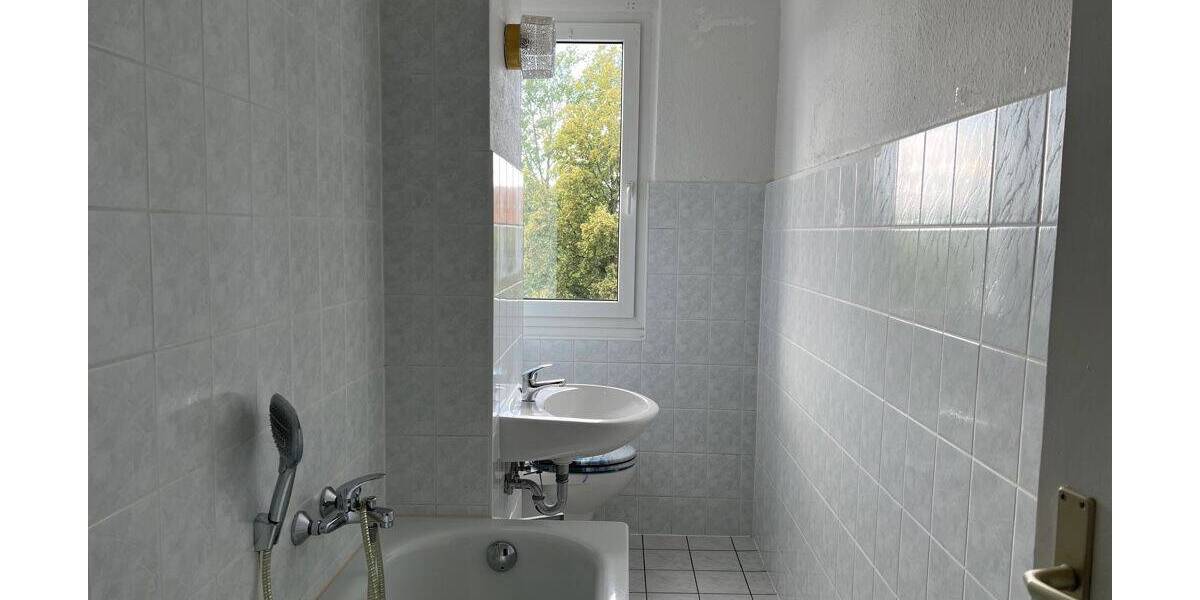 Etagenwohnung Chemnitz Kapellenberg - 2 Zimmer, 48 m&sup2;, 260&euro; | Angebot:26916697