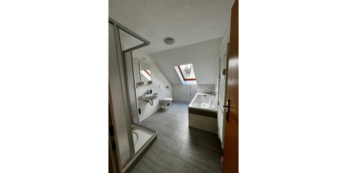 Einfamilienhaus Lichtenstein (Sachsen) - 15 Zimmer, 399 m&sup2;, 3.000&euro; | Angebot:26066049