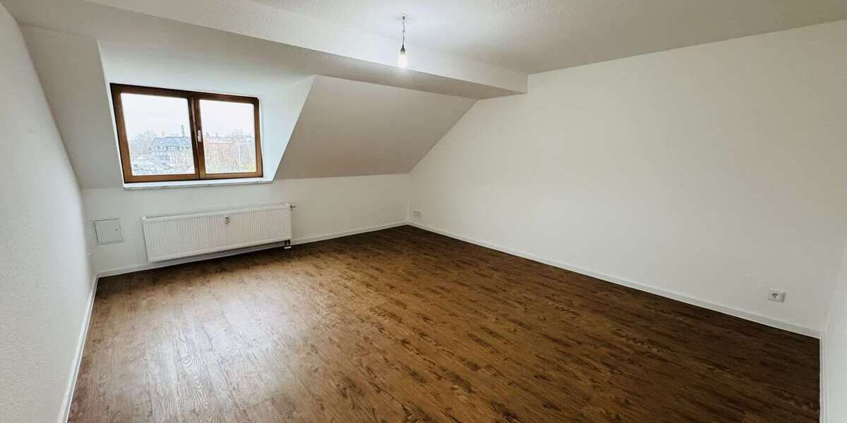 Etagenwohnung Chemnitz Zentrum - 3 Zimmer, 99 m&sup2;, 518&euro; | Angebot:27108783