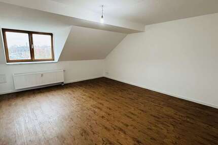 Wohnung Chemnitz Zentrum - 3 Zimmer, 99 m&sup2;, 518&euro; | Angebot:27108783