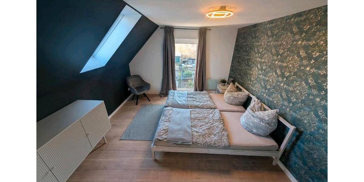 Einfamilienhaus Glauchau - 3 Zimmer, 130 m&sup2;, 250.000&euro; | Angebot:26699973