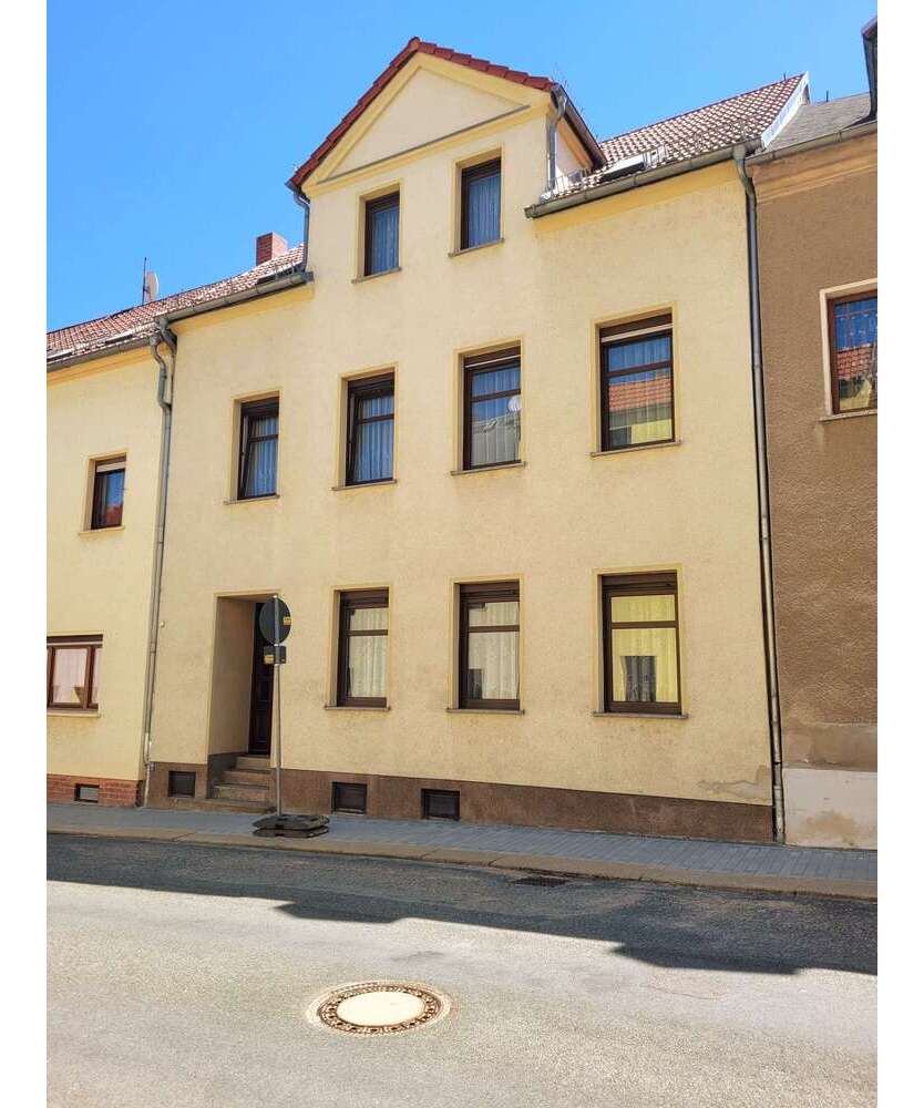 Haus zum Kaufen in Meerane 165.000 € 193.5 m²