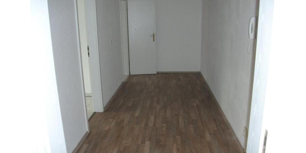 Erdgeschoßwohnung Stollberg (Erzgebirge) - 2 Zimmer, 60 m&sup2;, 100.000&euro; | Angebot:26253646