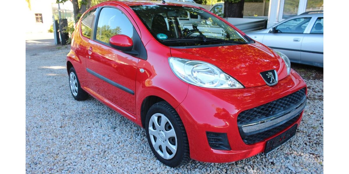 Peugeot 107 90.000 km 2.400 &euro; Chemnitz 09114