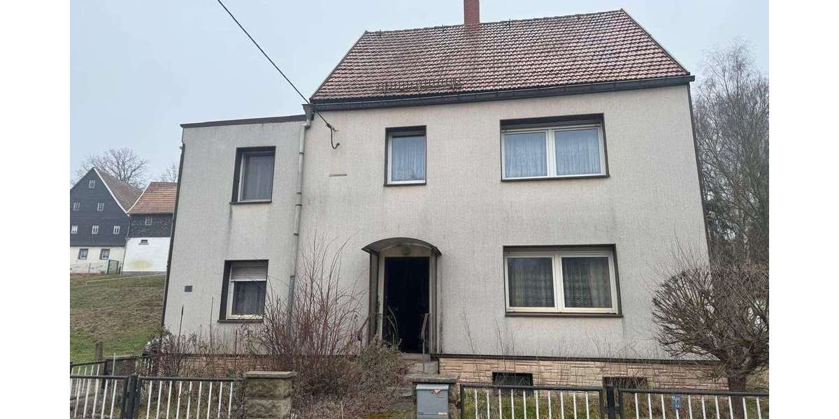 Haus zum Kaufen in Erlbach-Kirchberg 73.000 € 100 m² 5 zimmer