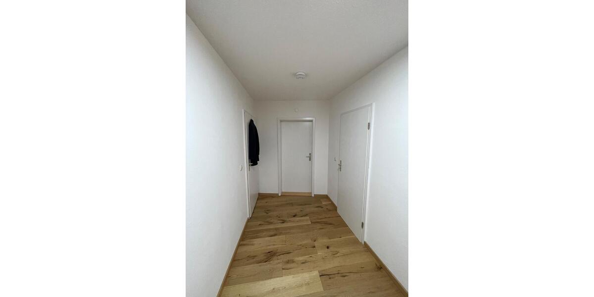 Dachgeschoßwohnung Chemnitz Kapellenberg - 2 Zimmer, 61 m&sup2;, 530&euro; | Angebot:26700045