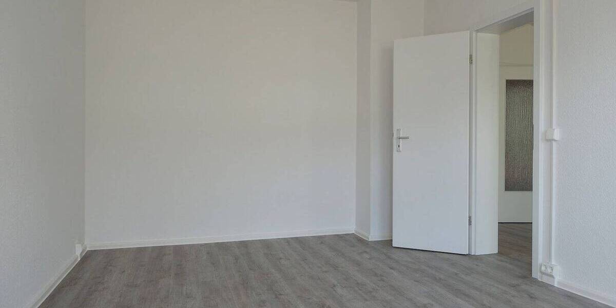 Etagenwohnung Chemnitz Kapellenberg - 2 Zimmer, 48 m&sup2;, 260&euro; | Angebot:26916697