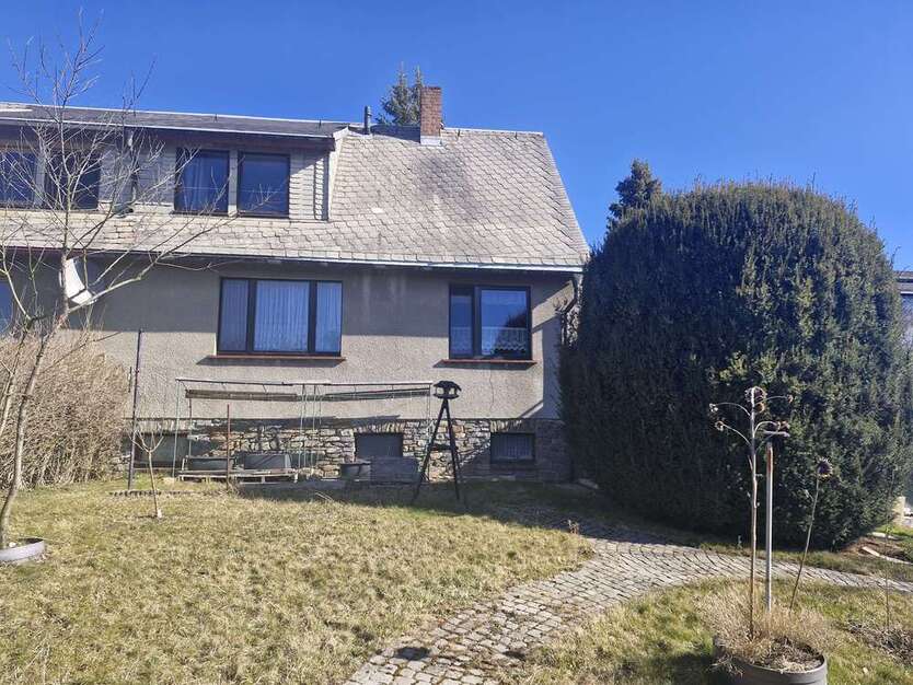 Haus zum Kaufen in Lauter-Bernsbach 140.000 € 152 m²