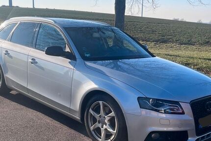 Audi A4 113.000 km 7.500 &euro; Limbach-Oberfrohna 09212