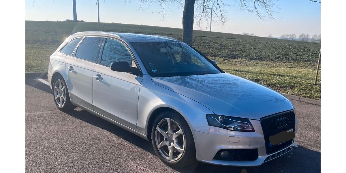 Audi A4 113.000 km 7.500 &euro; Limbach-Oberfrohna 09212