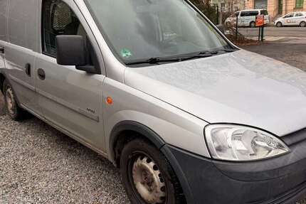 Opel Combo 301.840 km 1.390 &euro; Chemnitz 09116